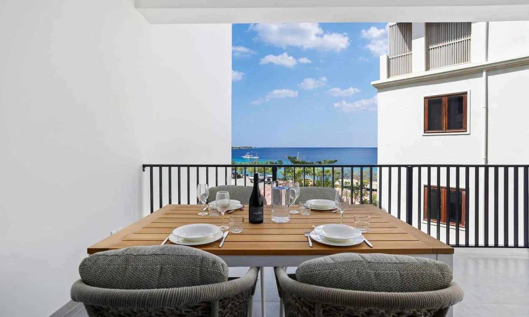 Bonaire Beach Apartment 11 With Communal Pool And Diving Facilities クラレンダイク